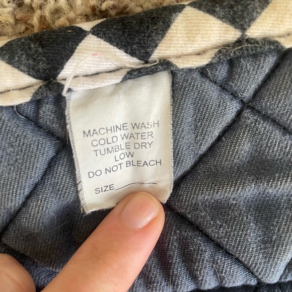 Equine Textiles Graffiti Print Jump Saddle Pad - Picture 4 of 8